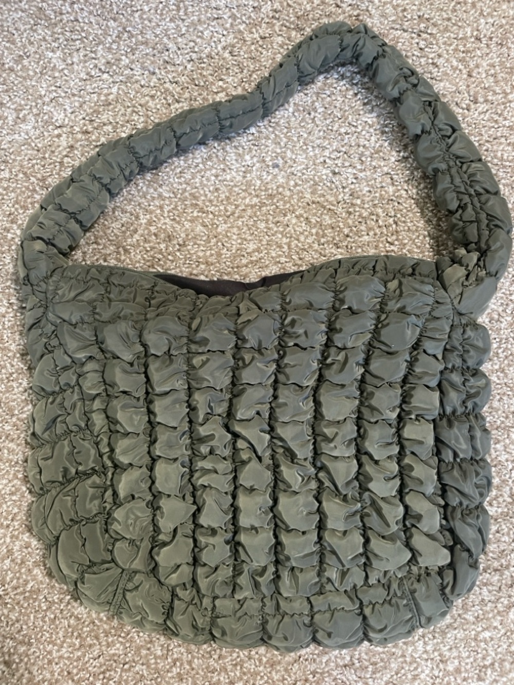 No Boundaries Women's Quilted Puffer Oversized Shoulder Hobo Bag, Olive Green 💚 - Picture 2 of 11